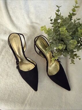 Black Pointed Slingback Pumps with Gold Insole